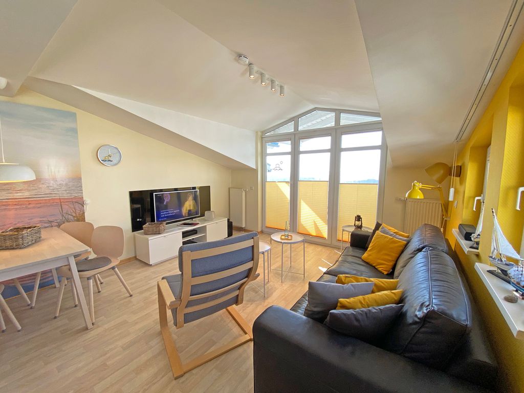 Ferienwohnung 09 3-Raum DG mit 2 Balkonen - A: Haus Rügenscher Bodden mit Meerblick detail 3
