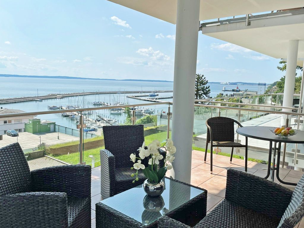 Villa Friede Marie, App. Finja mit Hafen-Ostsee-Blick