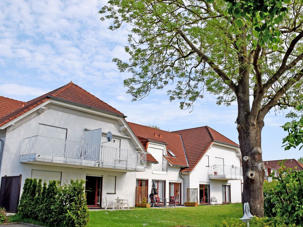 Ferienwohnung Johanna Terrasse und Gartenblick