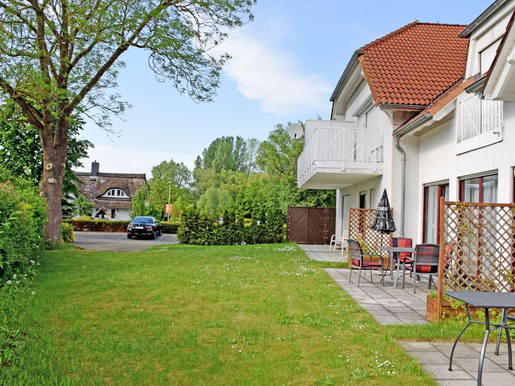 Ferienwohnung Johanna Terrasse und Gartenblick detail 2