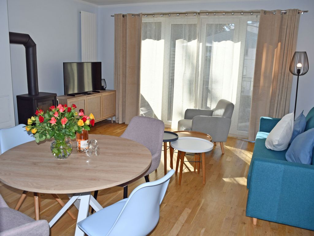 61 Haus Carl - Ferienwohnung mit Kamin und Terrasse