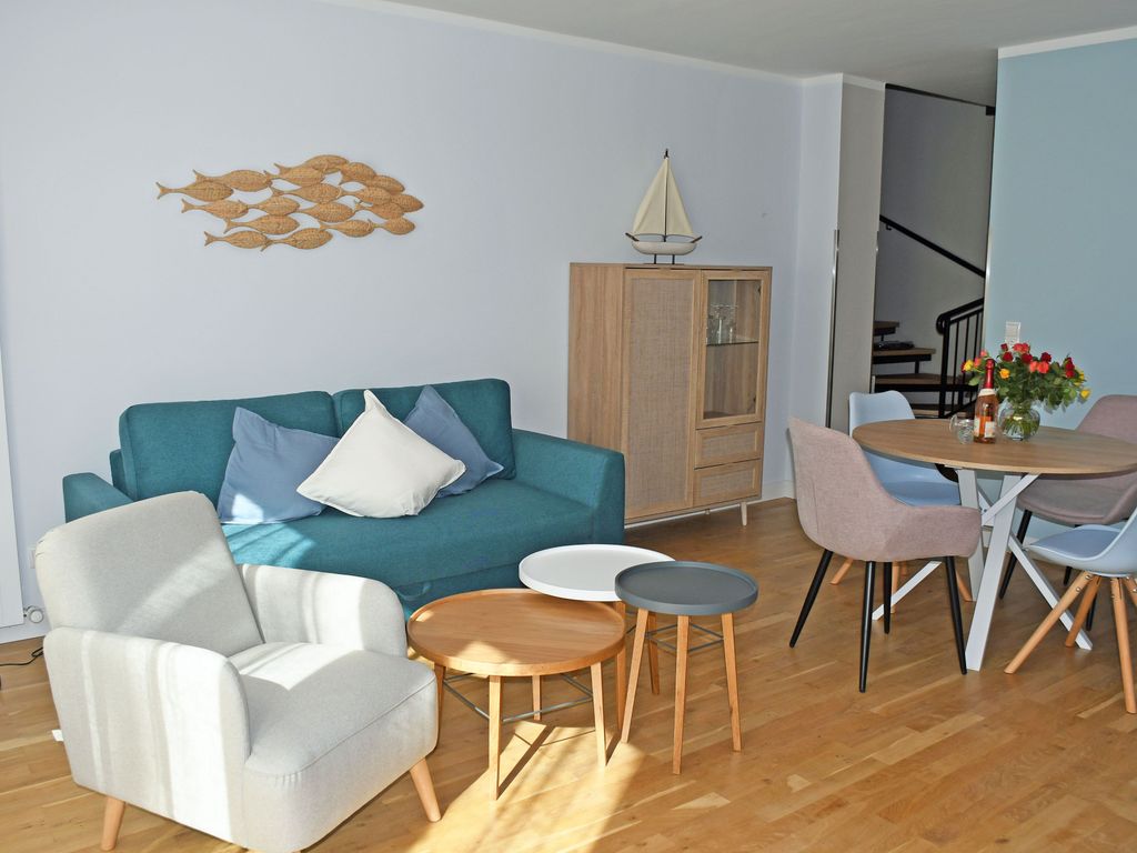 62 Haus Carl - Ferienwohnung mit Kamin und Terrasse - Haus Carl - Ferienwohnungen mit Kamin im Ostseebad Sellin detail 1