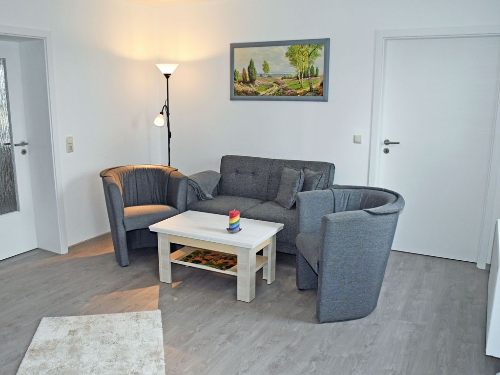 Ferienwohnung Hanna mit Terrasse - Ferienwohnungen Udars auf Rügen detail 1