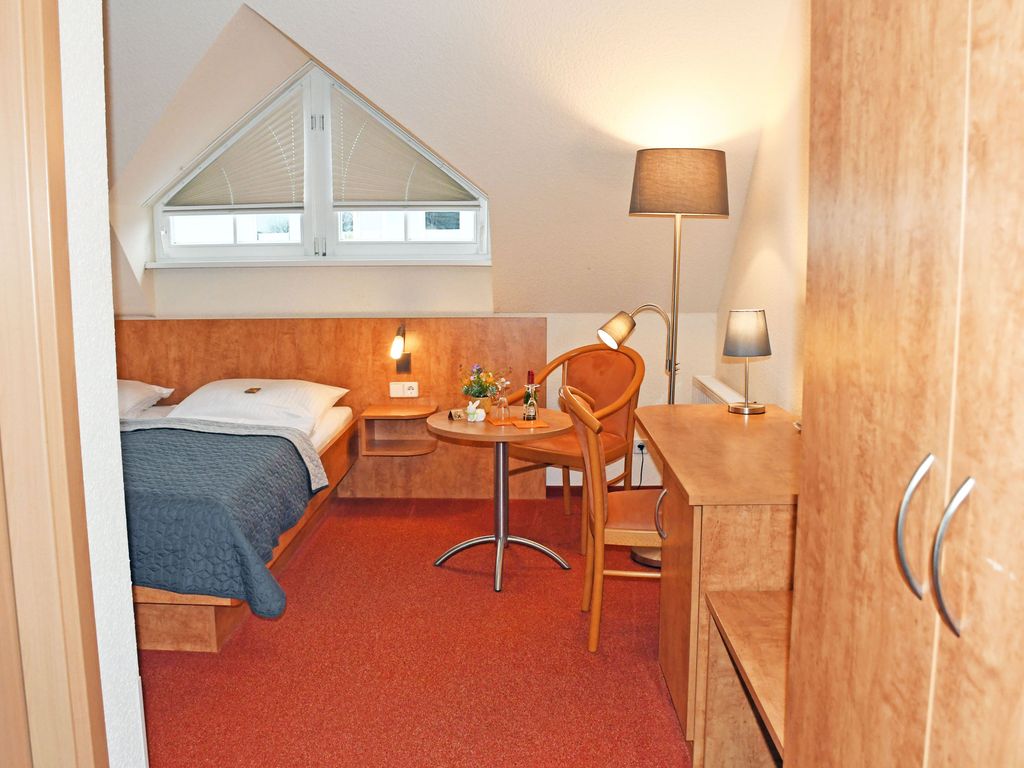 110 Doppelzimmer - Hotel Sonnenklahr mit Pool detail 3