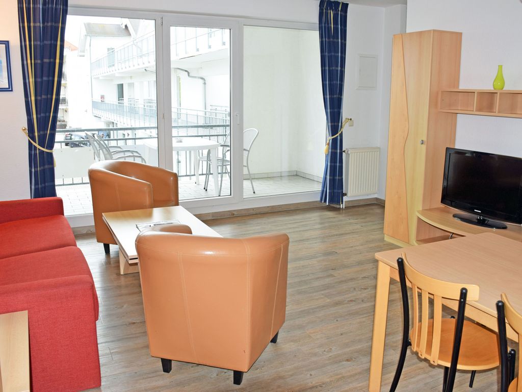 10 schöne 2-Raum-Ferienwohnung mit Balkon - Appartementhaus mit Balkon und Wellnesslanlage (HM-10-18) detail 3
