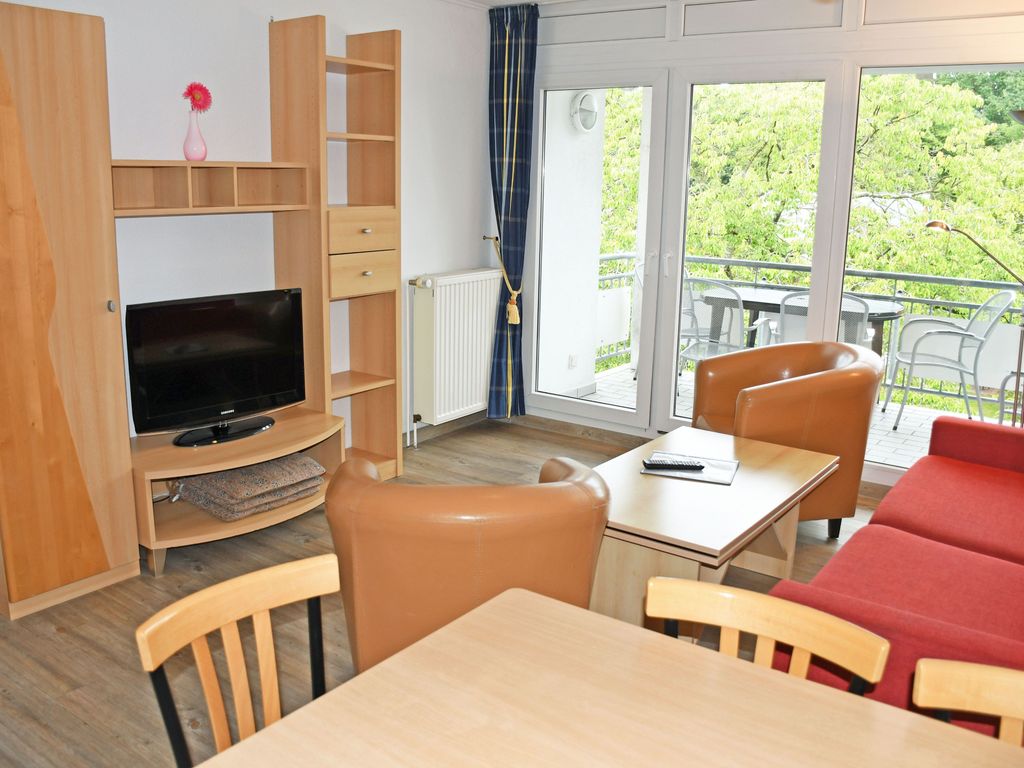 14 schöne 3-Raum-Ferienwohnung mit Balkon - Appartementhaus mit Balkon und Wellnesslanlage (HM-10-18) detail 3