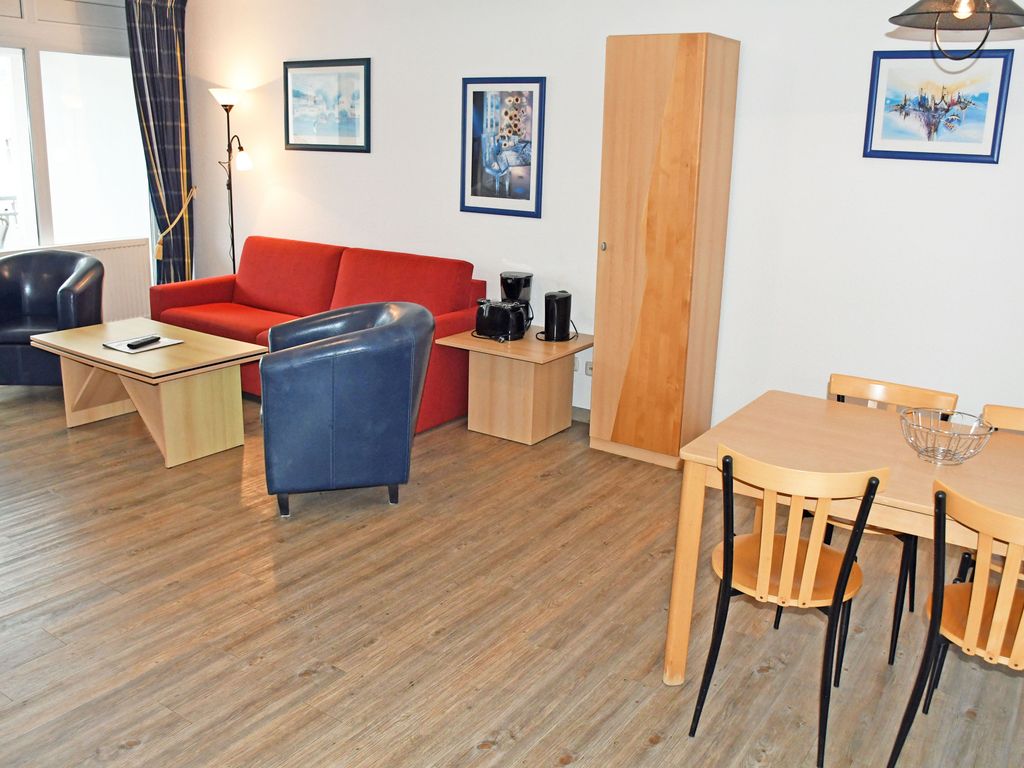 11 schöne 2-Raum-Ferienwohnung mit Balkon - Appartementhaus mit Balkon und Wellnesslanlage (HM-10-18) detail 4