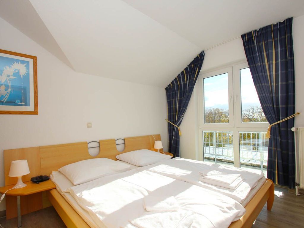 11 schöne 2-Raum-Ferienwohnung mit Balkon - Appartementhaus mit Balkon und Wellnesslanlage (HM-10-18)