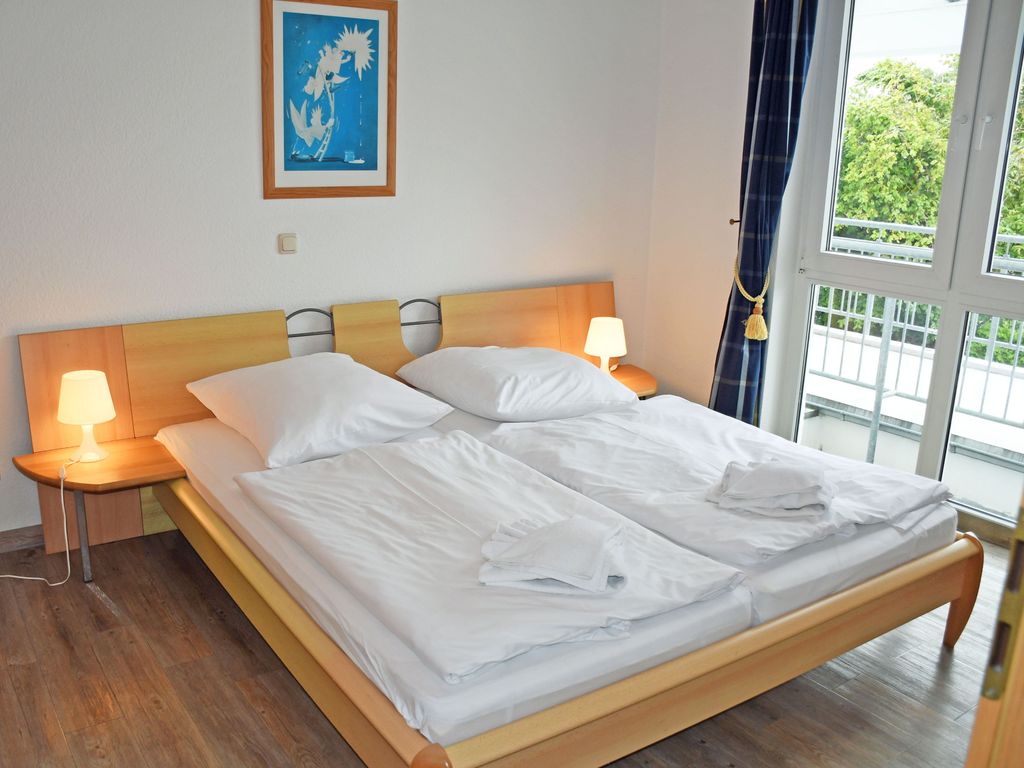 13 schöne 3-Raum-Ferienwohnung mit Balkon - Appartementhaus mit Balkon und Wellnesslanlage (HM-10-18) detail 3