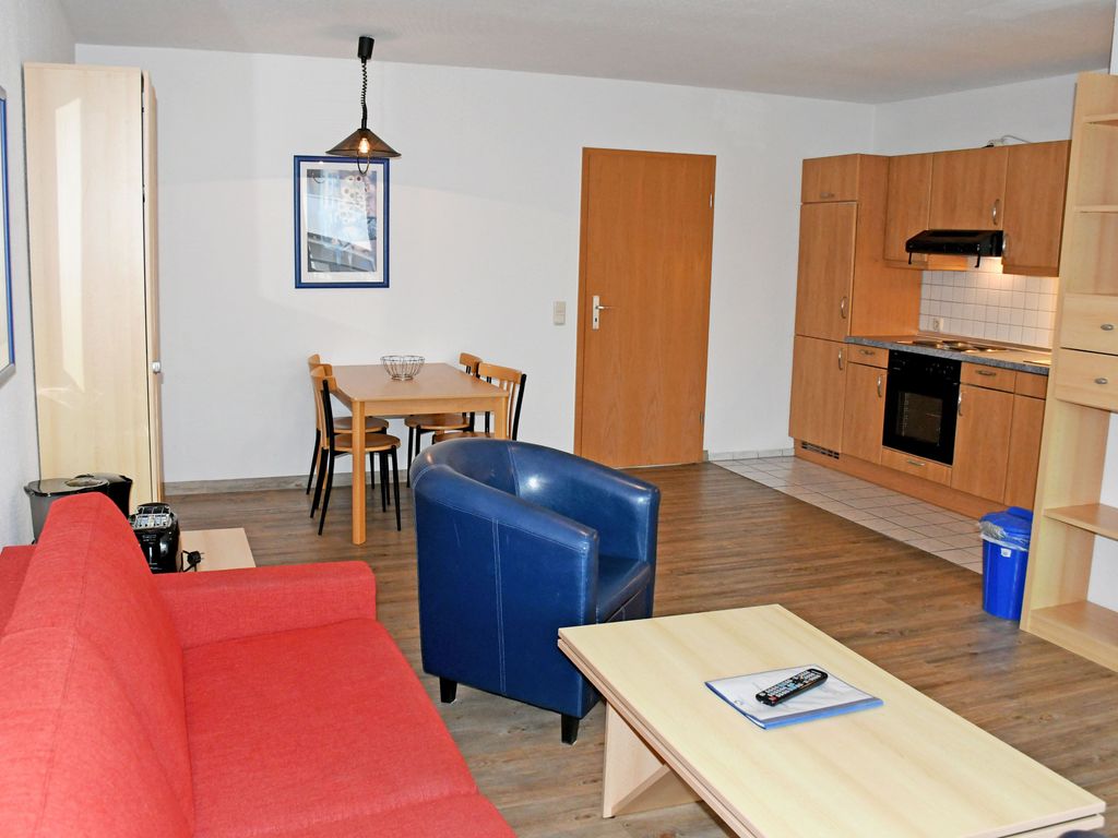 11 schöne 2-Raum-Ferienwohnung mit Balkon - Appartementhaus mit Balkon und Wellnesslanlage (HM-10-18) detail 3