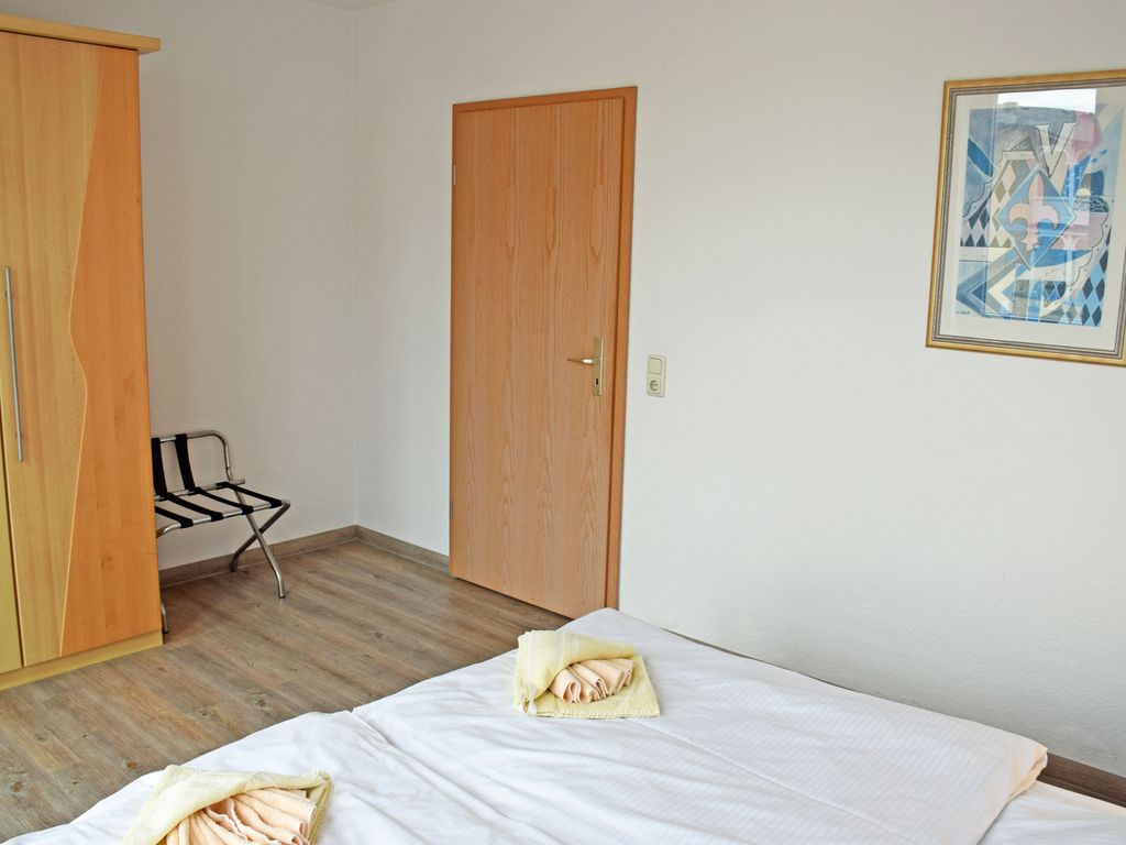 01 schöne 2-Raum-Ferienwohnung mit Balkon - Appartementhaus mit Balkon und Wellnesslanlage (HM-01-09) detail 2