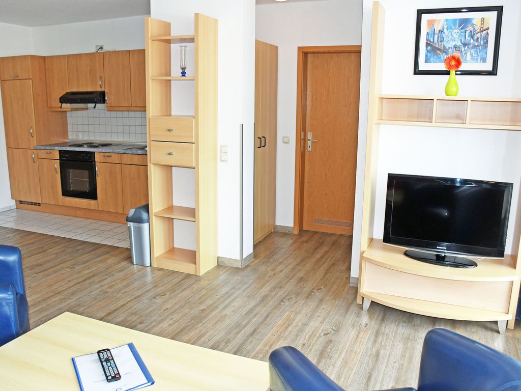 02 schöne 2-Raum-Ferienwohnung mit Balkon - Appartementhaus mit Balkon und Wellnesslanlage (HM-01-09) detail 4