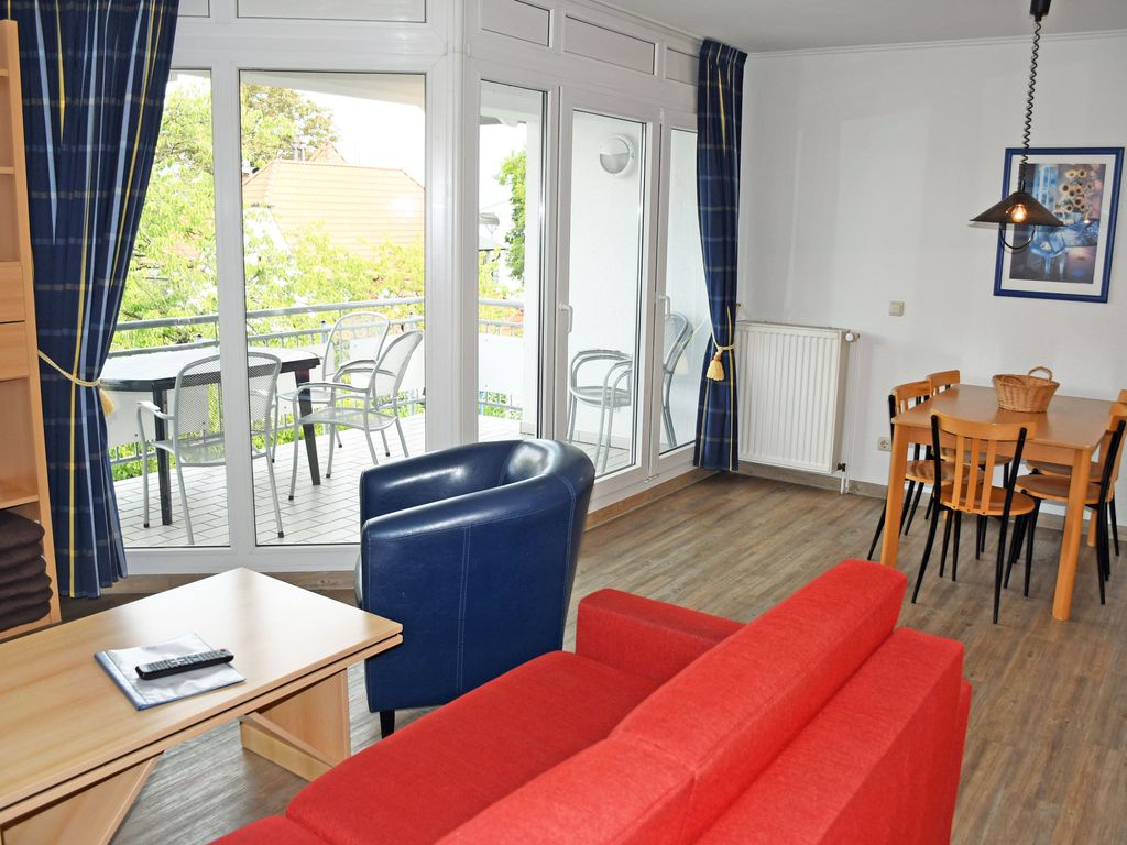 06 schöne 3-Raum-Ferienwohnung mit Balkon - Appartementhaus mit Balkon und Wellnesslanlage (HM-01-09)