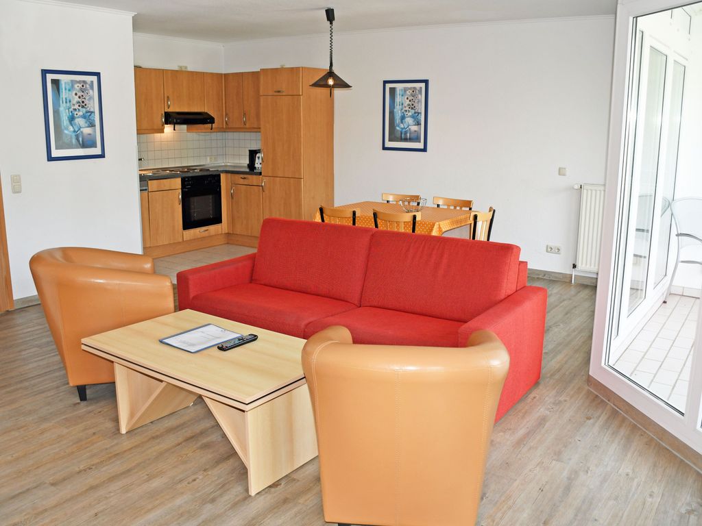 07 schöne 3-Raum-Ferienwohnung mit Balkon - Appartementhaus mit Balkon und Wellnesslanlage (HM-01-09)