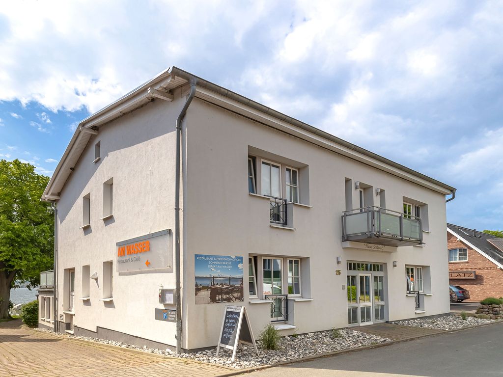 CSP: Haus Seeblick mit 9 Wohnungen detail 1