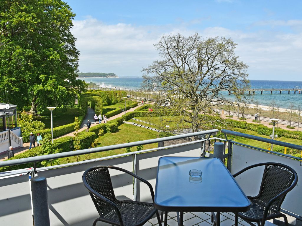 18 schöne 1-Raum-Fewo mit Seeblick, Strandlage mit Balkon - Appartementhaus am Strand m. Balkon Göhren (OR 10-18) detail 1