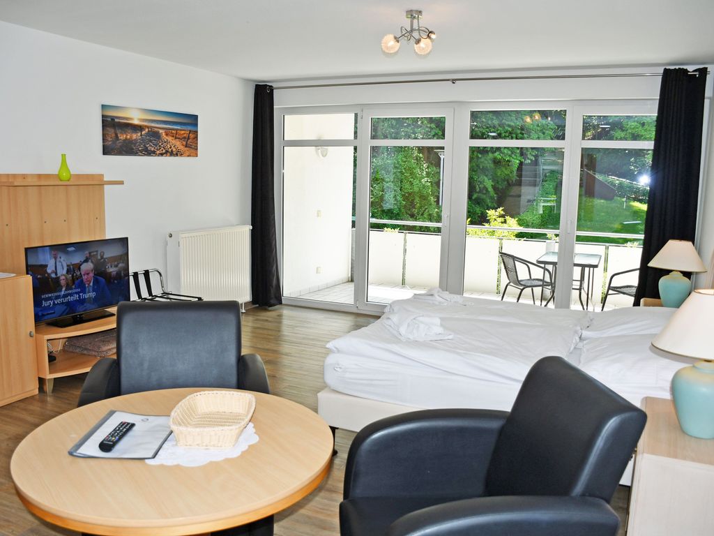 13 schöne 1-Raum-Fewo, Strandlage mit Balkon