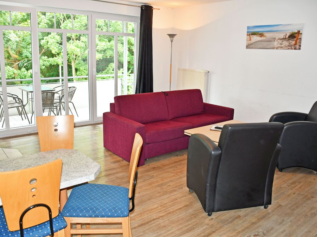 12 schöne 2-Raum-Fewo tlw. Seeblick, Strandlage mit Balkon - Appartementhaus am Strand m. Balkon Göhren (OR 10-18) detail 3