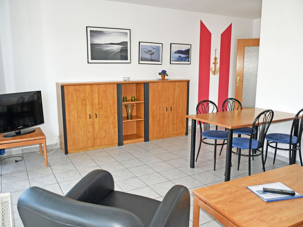 14 schöne 3-Raum-Ferienwohnung mit Seeblick u. Balkon - Appartementhaus mit Balkon im Ostseebad Göhren (HN) detail 1