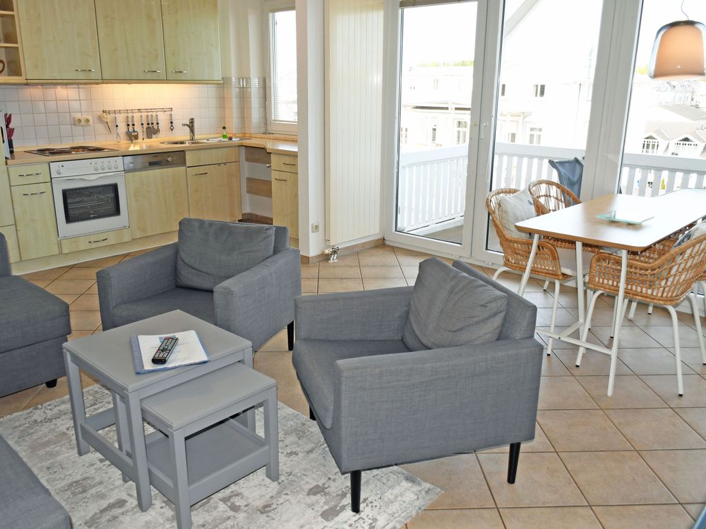 18 schöne 3-Raum-Ferienwohnung mit Seeblick u. Balkon - Appartementhaus mit Balkon im Ostseebad Göhren (HN) detail 4
