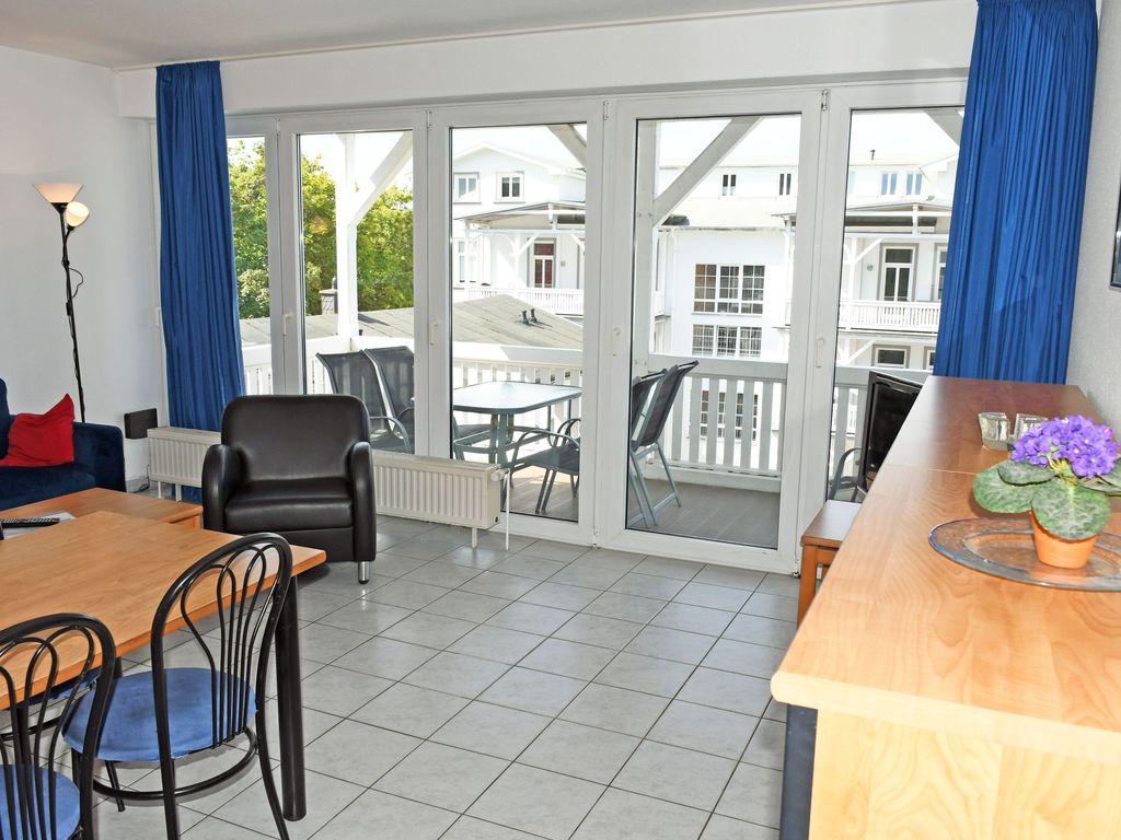 14 schöne 3-Raum-Ferienwohnung mit Seeblick u. Balkon - Appartementhaus mit Balkon im Ostseebad Göhren (HN) detail 2