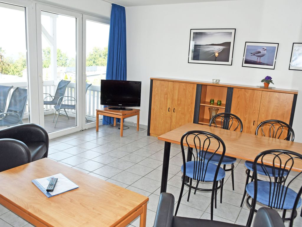 14 schöne 3-Raum-Ferienwohnung mit Seeblick u. Balkon