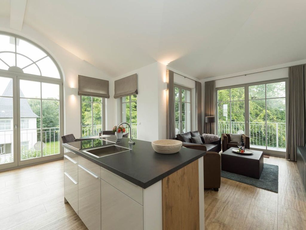 08 schöne 3-Raum-Ferienwohnung mit Sauna u. Balkon