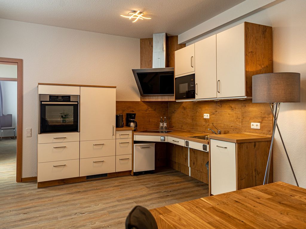 schöne 3-Raum-Ferienwohnung mit Terrasse (Albatros)