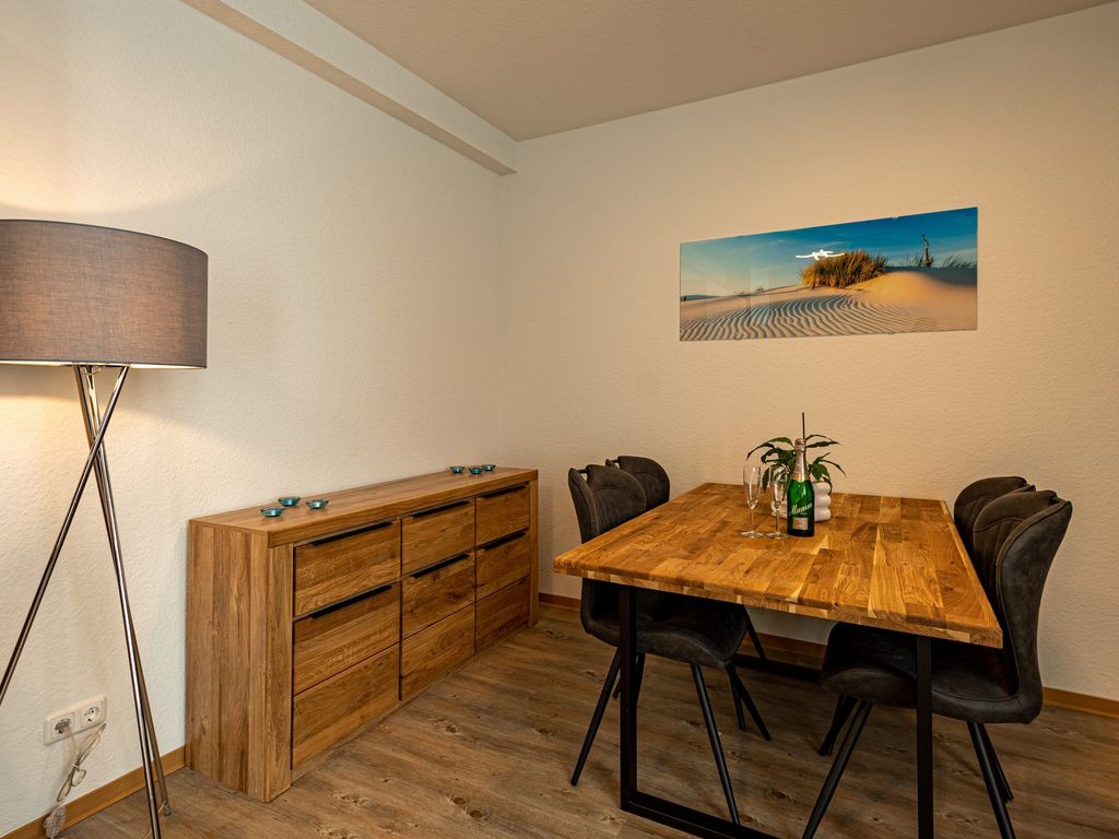 schöne 3-Raum-Ferienwohnung mit Terrasse (Albatros) - Appartementhaus mit Balkon und Wellnesslanlage (HM-ADL) detail 2