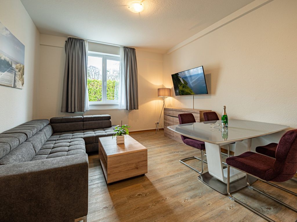 schöne 3-Raum-Ferienwohnung mit Terrasse (Düne)