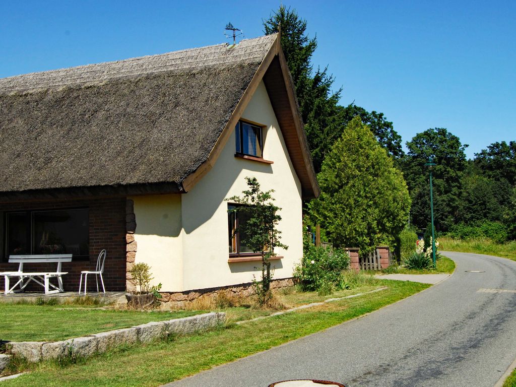 Reetdachhaus mit traumhaftem Seeblick und Ruhe detail 2