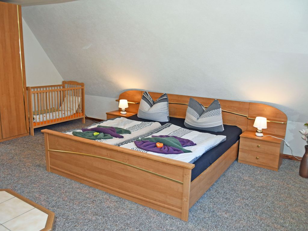 Groode Ferienwohnung unterm Reetdach - Urlaub unterm Reetdachhaus am Neuensiener See detail 3
