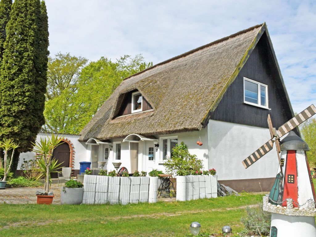 Urlaub unterm Reetdachhaus am Neuensiener See detail 3