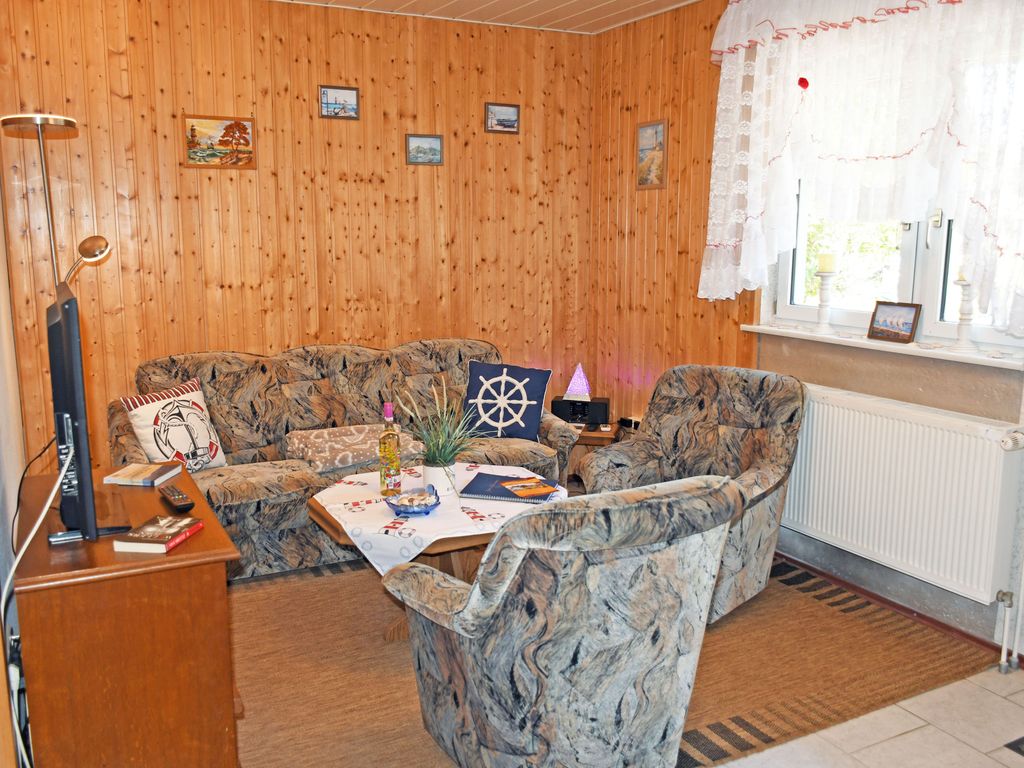 Lütte Ferienwohnung unterm Reetdach - Urlaub unterm Reetdachhaus am Neuensiener See detail 3