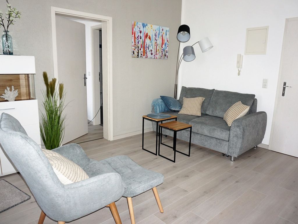 FeWo Nr.2 > 2-Zimmer-Ferienwohnung - Villa Azur - Meerblick - Sassnitz auf Rügen detail 2