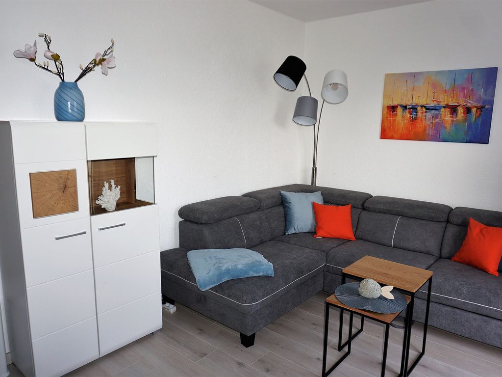 FeWo Nr.5 > 2-Zimmer-Ferienwohnung - Villa Azur - Meerblick - Sassnitz auf Rügen detail 1