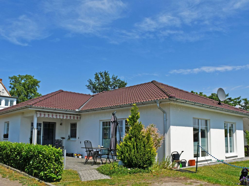 2-Raum-Ferienwohnung mit Terrasse in ruhiger Lage!