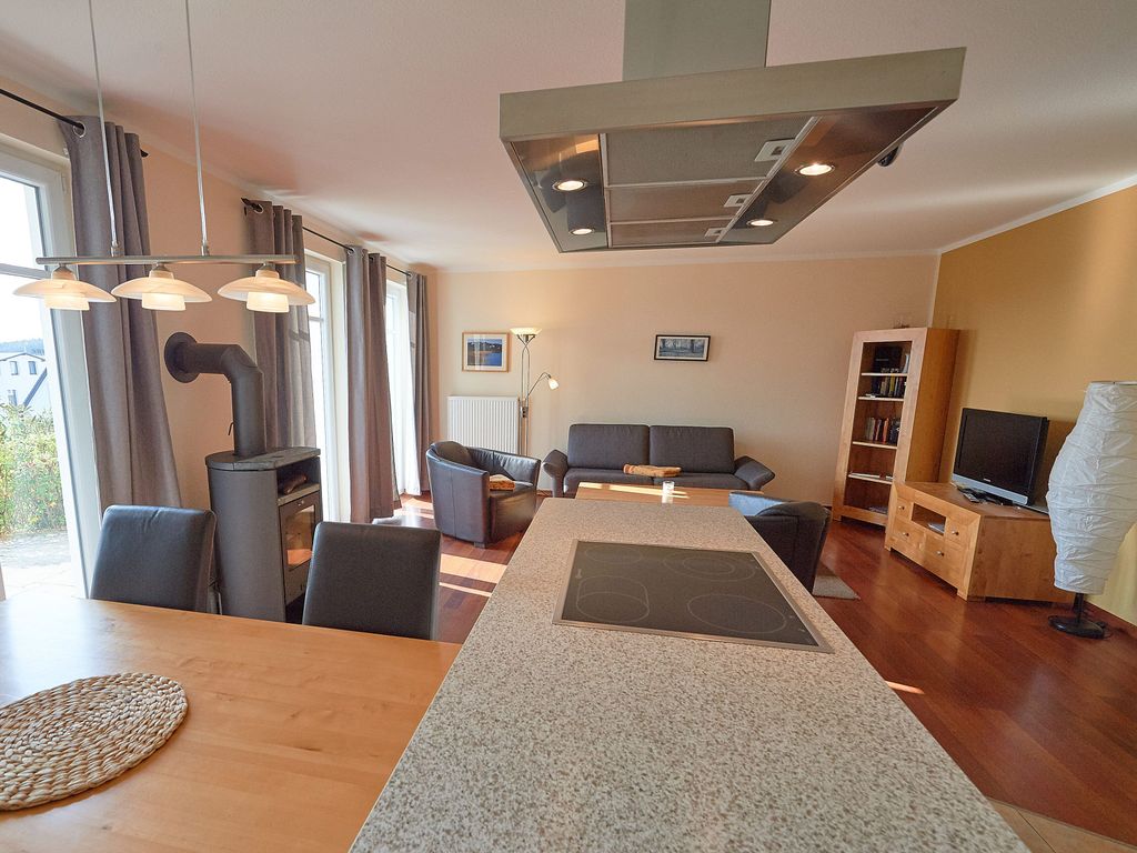 Villa Sommerwind in Sellin | Wohnung 02 | Strandrose detail 2