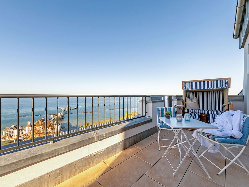 FIRST Sellin | Meerblicksuite | View detail 1