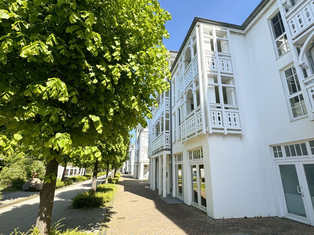 F: Seepark Sellin - Haus Mönchgut Whg 624 mit Balkon detail 2
