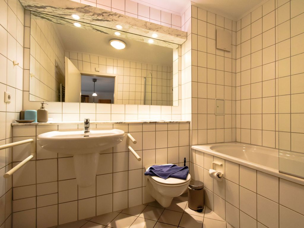 Ferienwohnung 9 im Seeschloss Binz - nur 50 m bis zum Strand detail 3