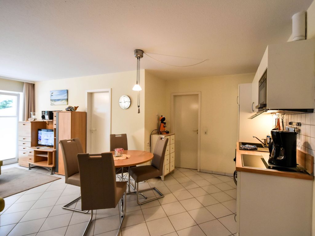Ferienwohnung 9 im Seeschloss Binz - nur 50 m bis zum Strand detail 1