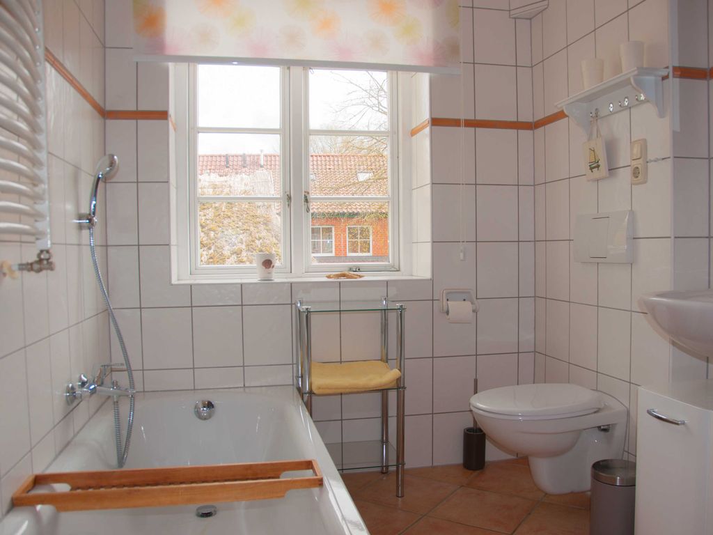 Nr. 6 Ferienwohnung - Ferienwohnungen im Landhaus am Deich mit großem Garten detail 3