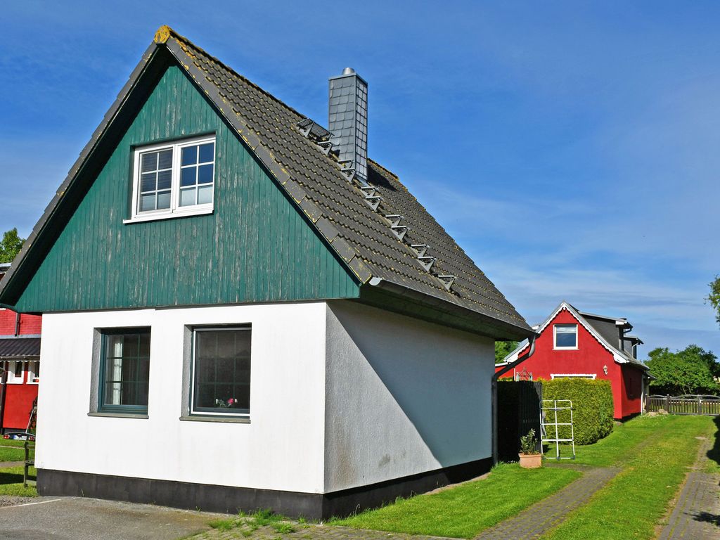 ruhig gelegenes Ferienhaus mit Kamin und Terasse