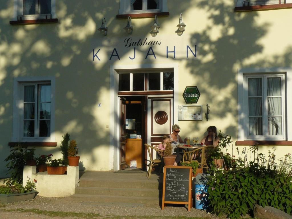 Hotel Gutshaus Kajahn detail 3