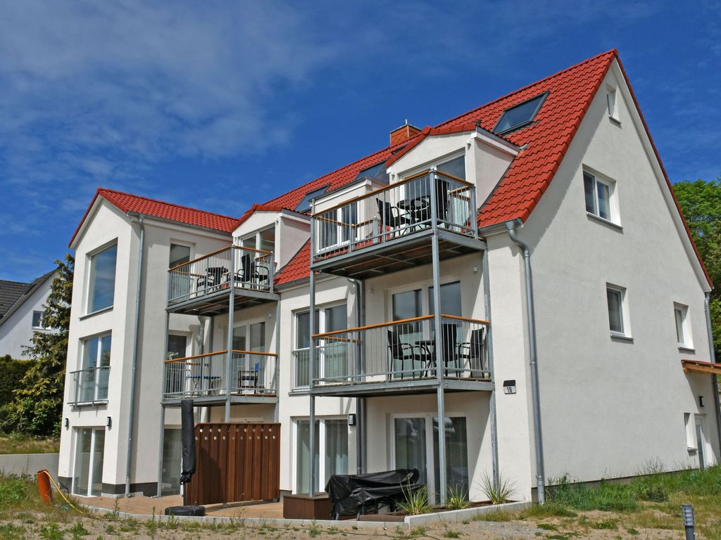 Appartementhaus mit Meerblick und Balkon in Göhren (HMLi)