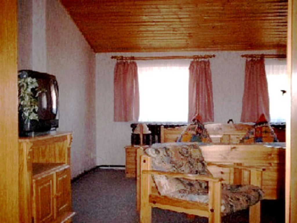 1 Ferienwohnung in Lohme WE15583 für . 2-4 Personen