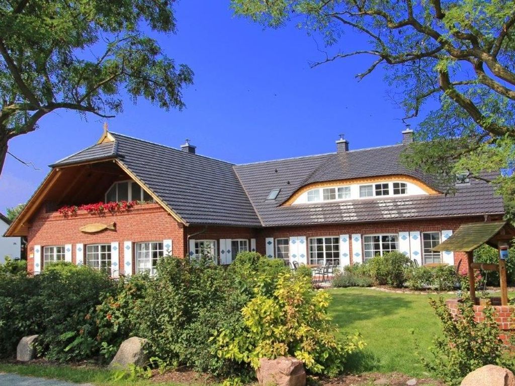 schöne Ferienwohnungen mit Terrasse/Balkon u. Sauna