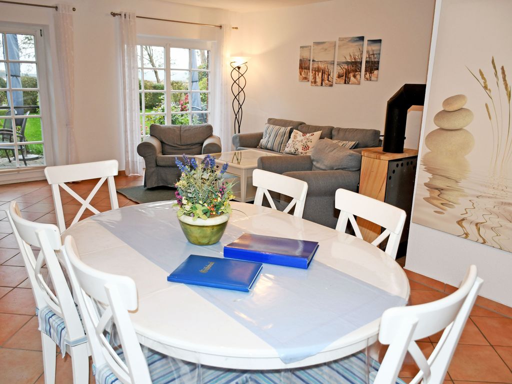 Ferienwohnung mit Terrasse und Kamin Tamme - schöne Ferienwohnungen mit Terrasse/Balkon u. Sauna detail 1