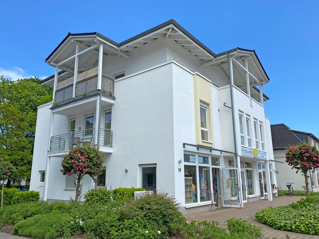 F: Villa Salus Whg 4 mit 2 Bädern, Balkon & Sky detail 1